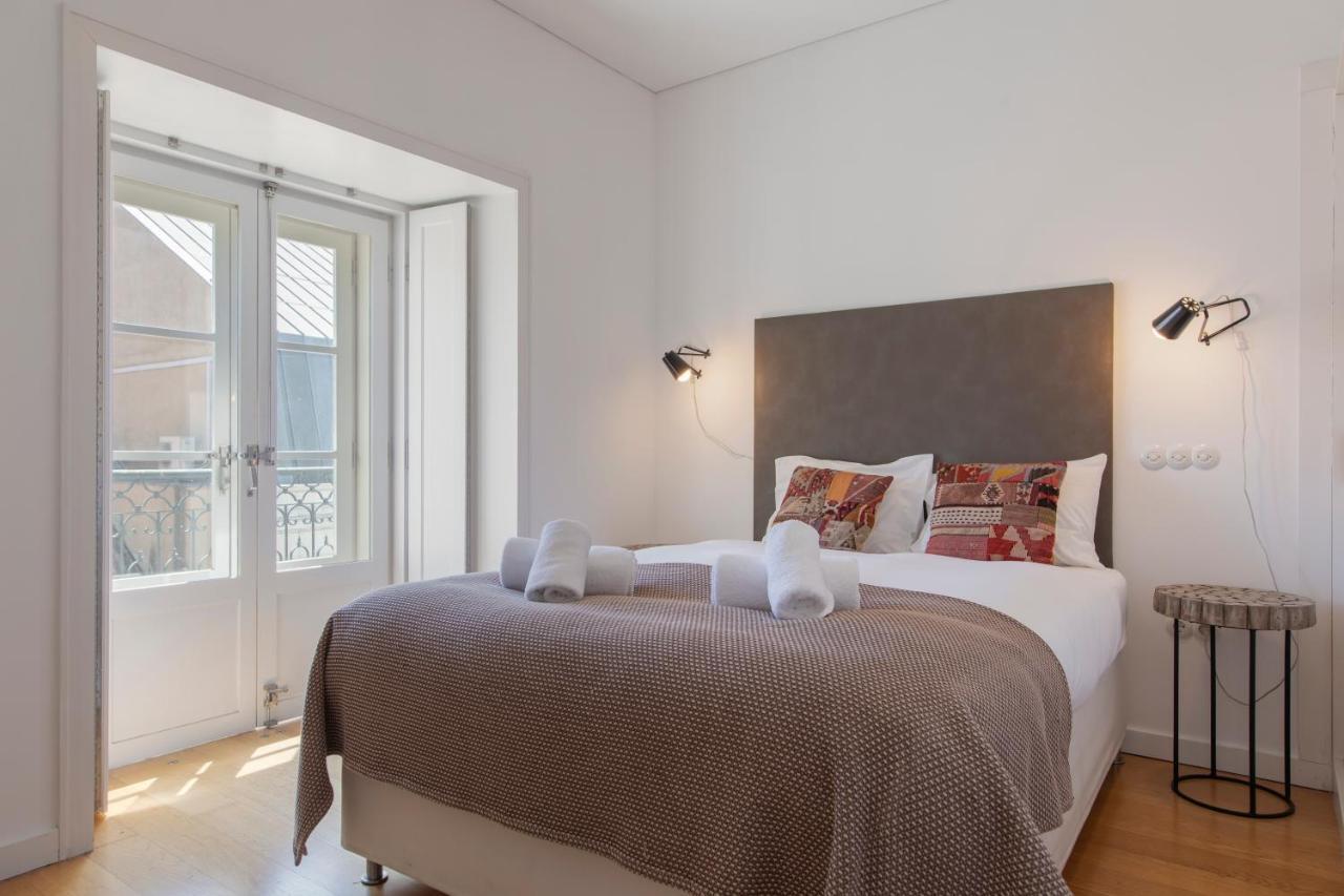 Downtown Apartment Santa Justa Lisbon Exterior photo