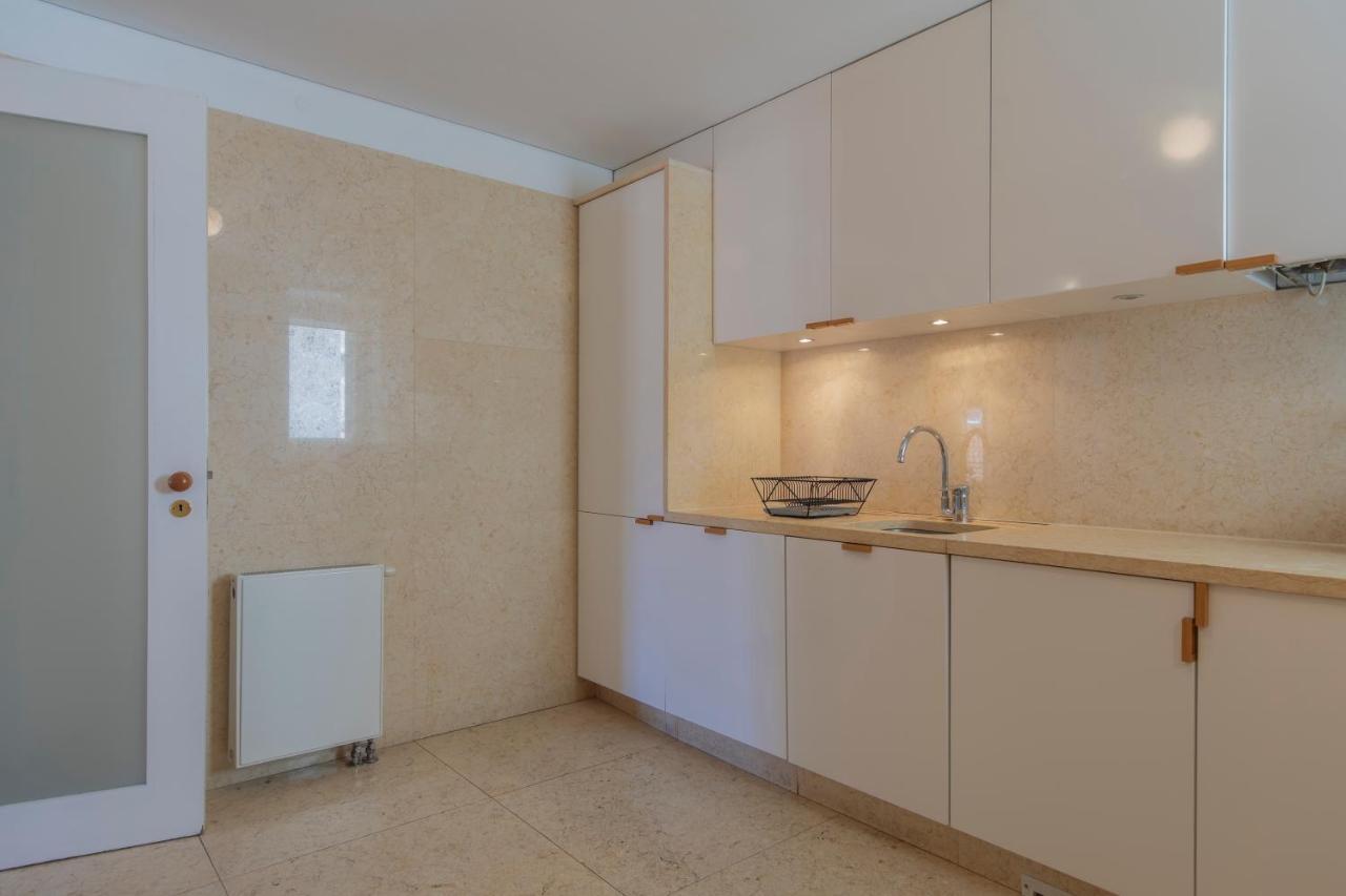 Downtown Apartment Santa Justa Lisbon Exterior photo